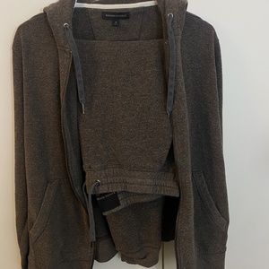 Banana Republic Sweat and hoodie heritage collection.